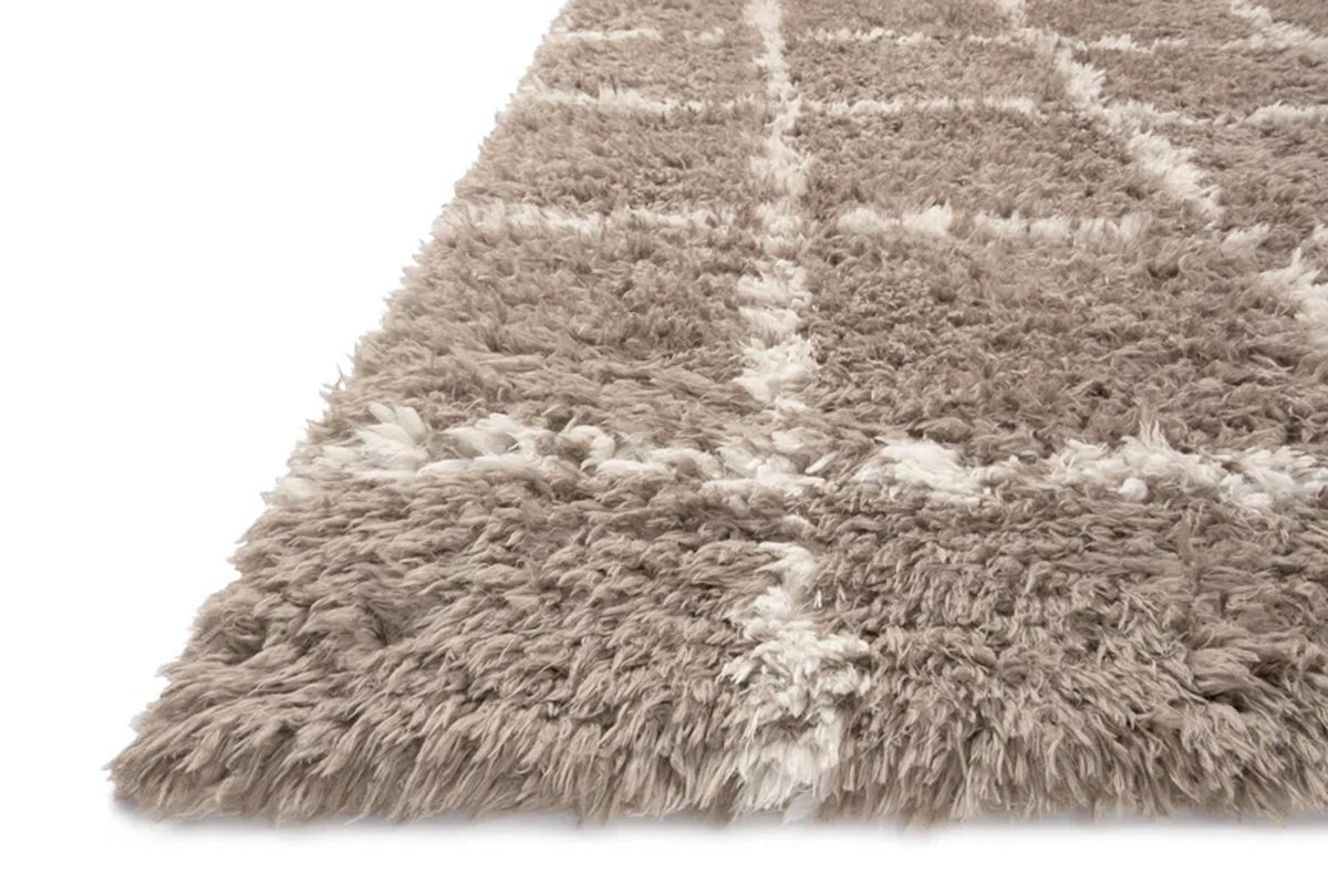 Amira Khaki / Ivory Area Rug
