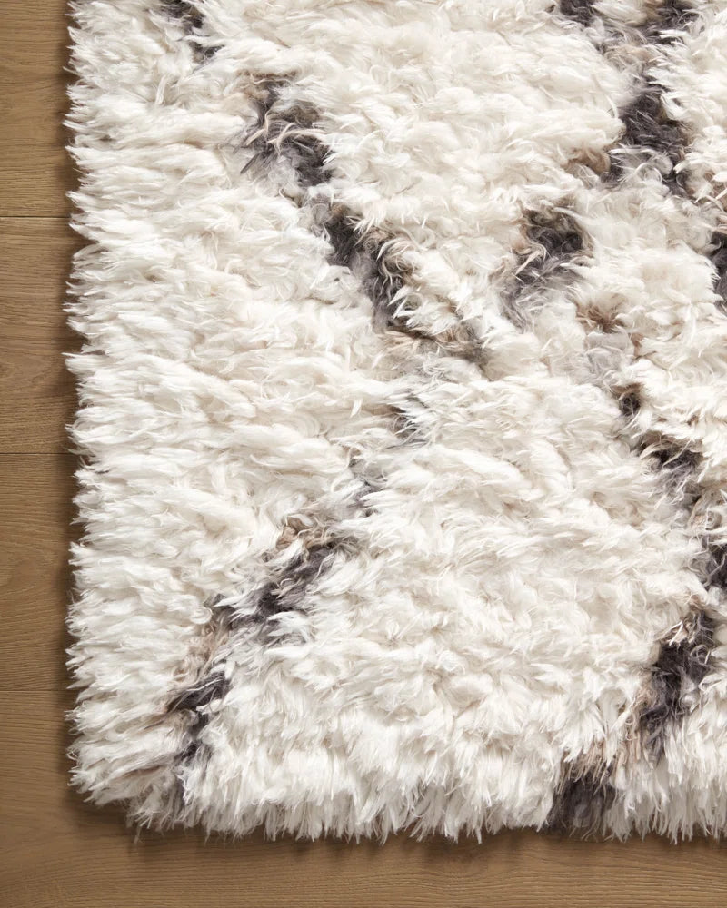 Amira Area Rug