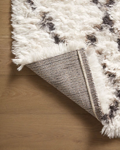 Amira Area Rug